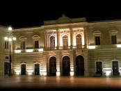 Il centro cittadino di Fasano di notte con le le luci basse (immagine internet)