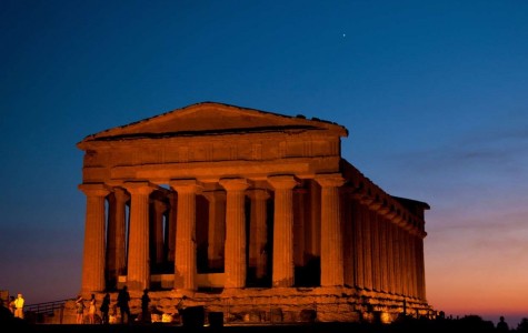 In un'infuocata Valle dei Templi ad Agrigento si è registrato lo spettacolo natalizio dei Volo